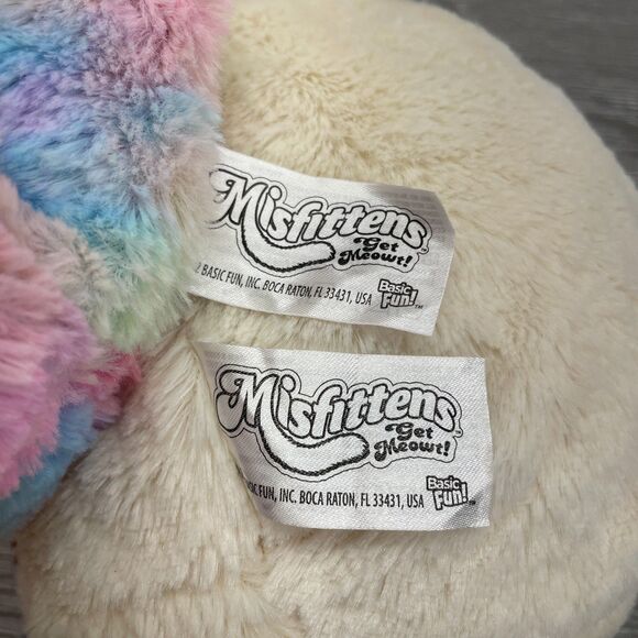 2022 Basic Fun TWO Misfittens Kitty Cats 10in Tie Dye Stuffed Plush Get Meowt - Picture 9 of 10